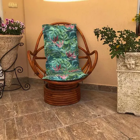 Vitorlas 3 בלטונללה