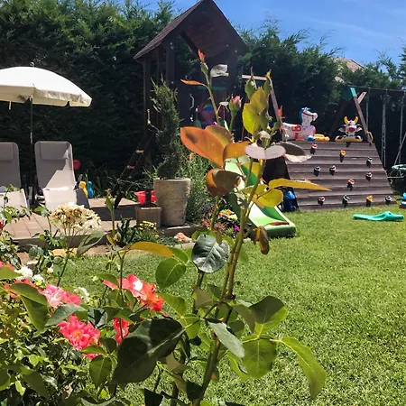 Vitorlas 3 * בלטונללה