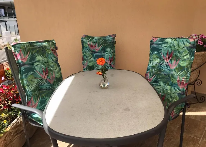 Vitorlas 3 * בלטונללה