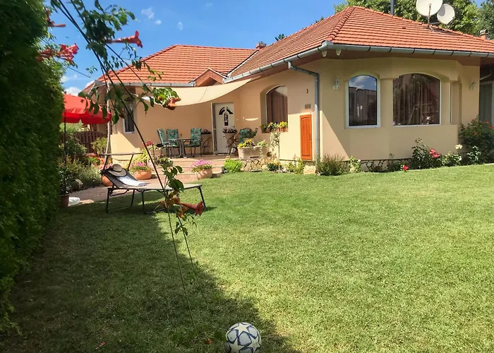 בית נופש Vitorlas 3 בלטונללה